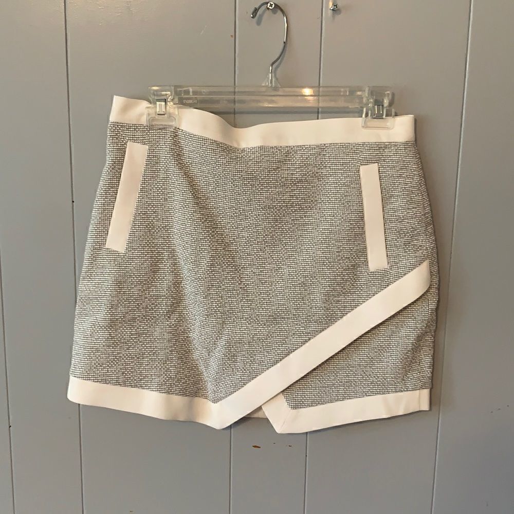 Banana Republic Black & Cream Skirt Size 4